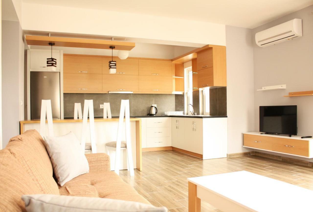 Alexandra'S Apartments Sarandë エクステリア 写真