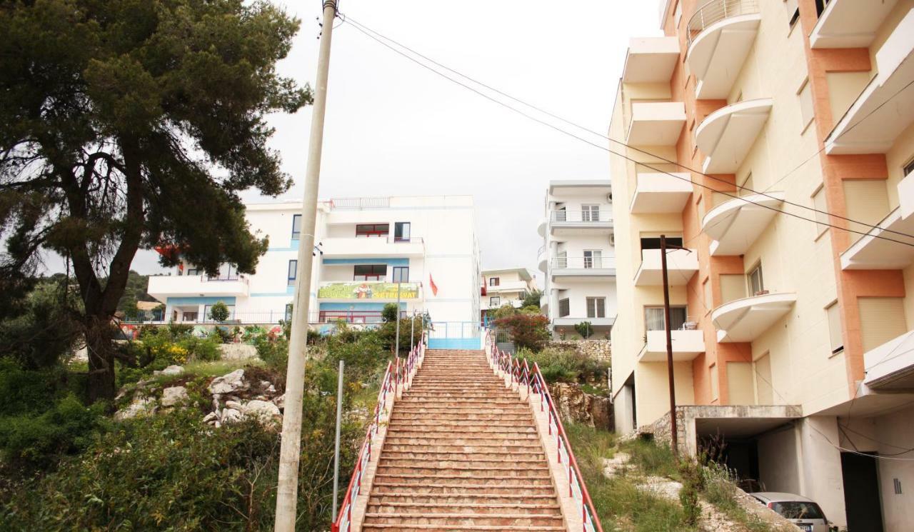Alexandra'S Apartments Sarandë エクステリア 写真