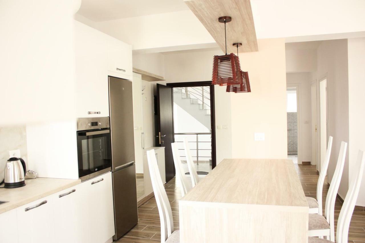 Alexandra'S Apartments Sarandë エクステリア 写真